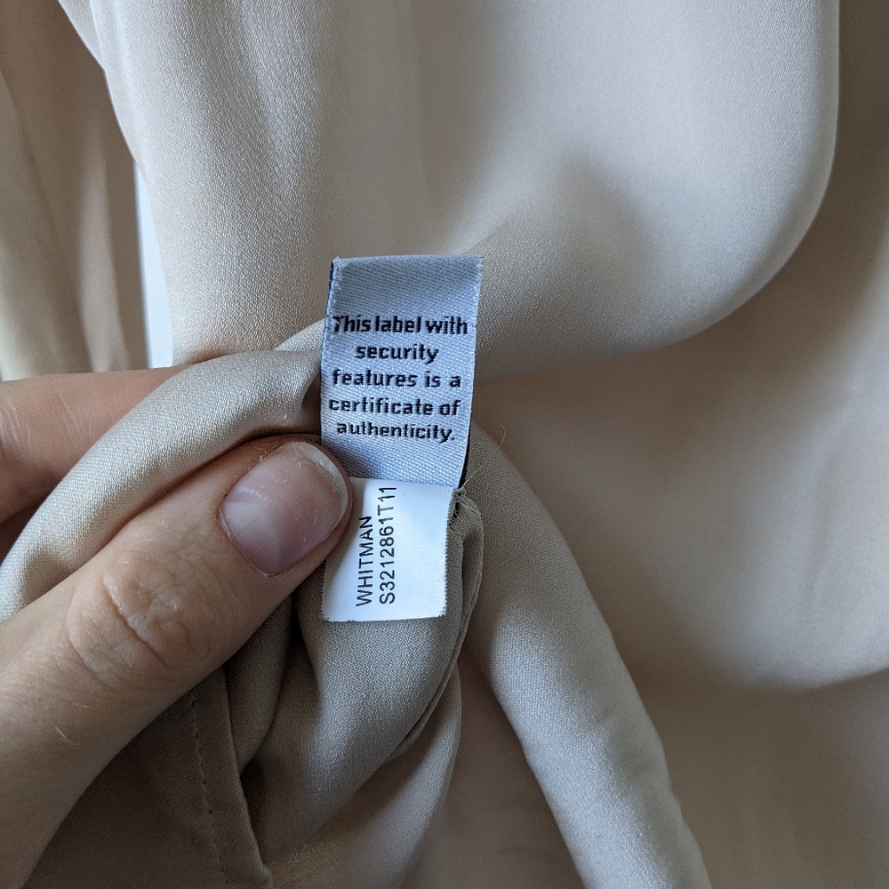Diane Von Furstenberg silk blouse - Picture 9 of 10